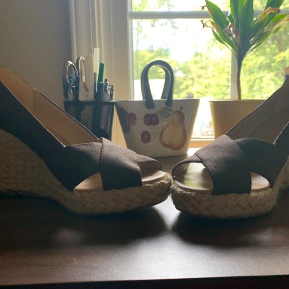 SBICCA Ladies 7 M - Brown Suede Espadrilles - Picture 1 of 1